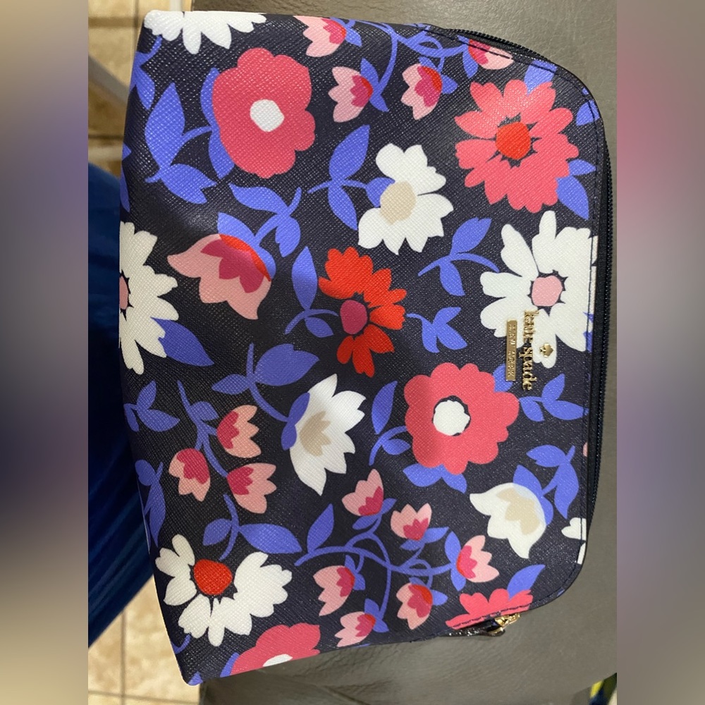 Kate spade make up pouch